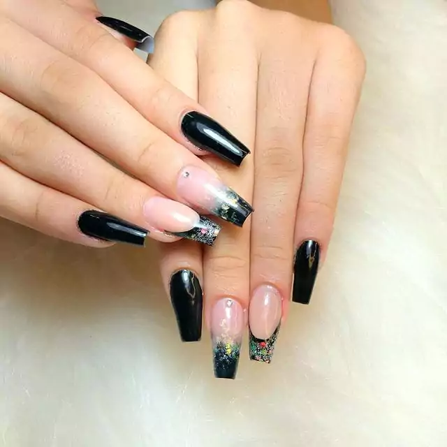 carol-alencar-nails